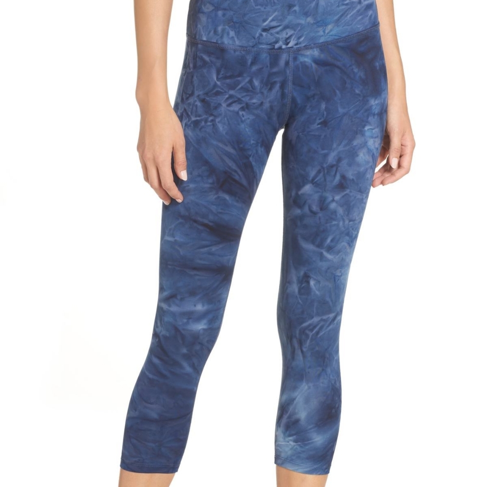 Beyond Yoga Blue Shanti Tie Dye Crop Leggings